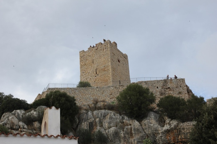 Castello della Fava a Posada, borgo medievale sardo con vista sul mare